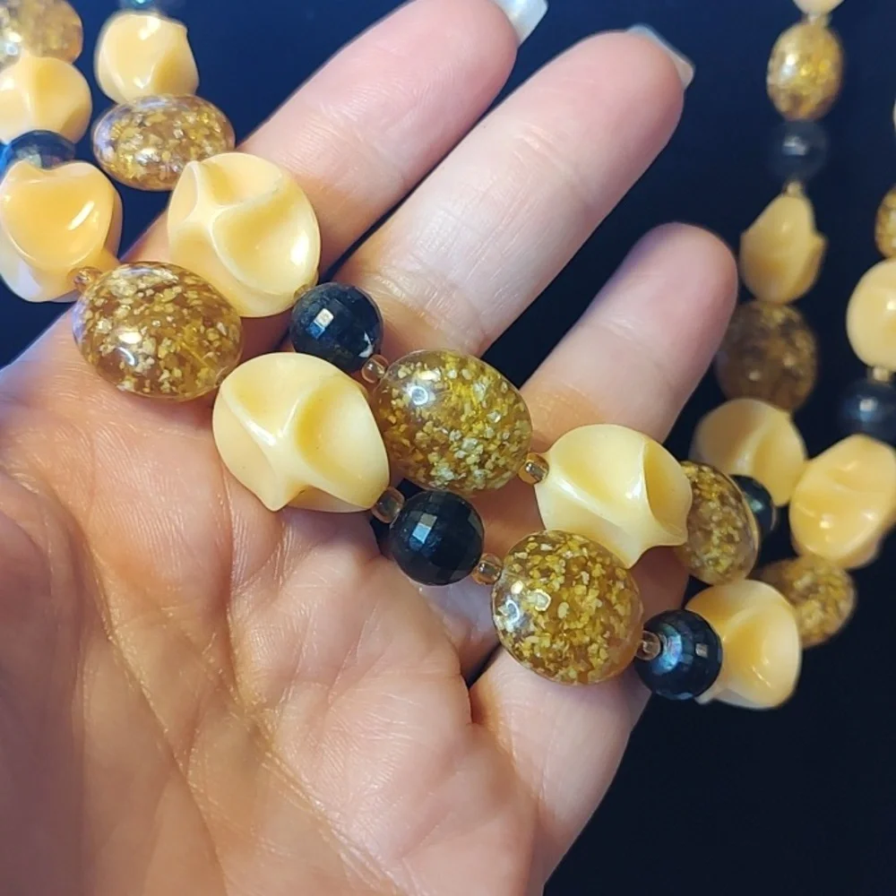 West Germany Beaded Necklace Set - Picture 4 of 8
